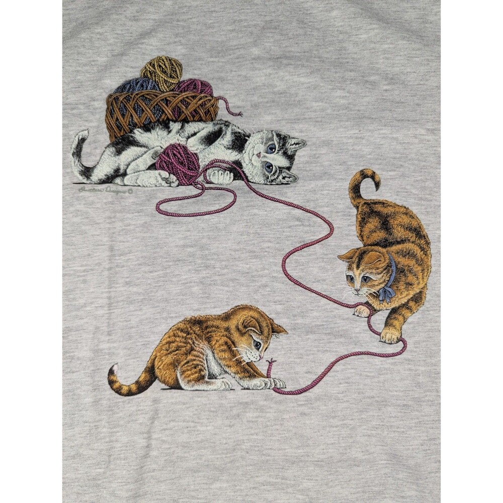 Vintage cat Kitten Ball Of Yarn 90s Shirt USA Medium Kitties Tee NWOT Grannycore
